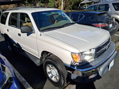 2000 Toyota 4Runner Base