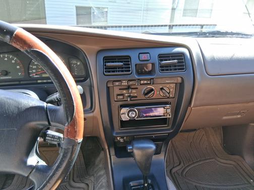 2000 Toyota 4Runner Base