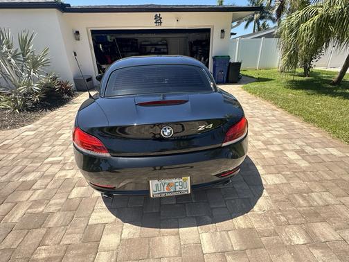Black 2014 BMW Z4 sDrive35i