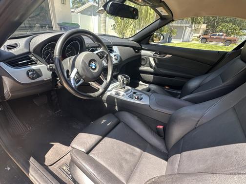 Black 2014 BMW Z4 sDrive35i