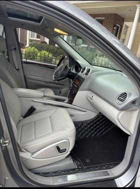 Gray 2010 Mercedes-Benz M-Class ML 350