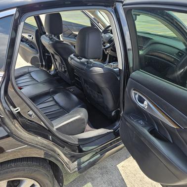 2013 INFINITI M37 Base