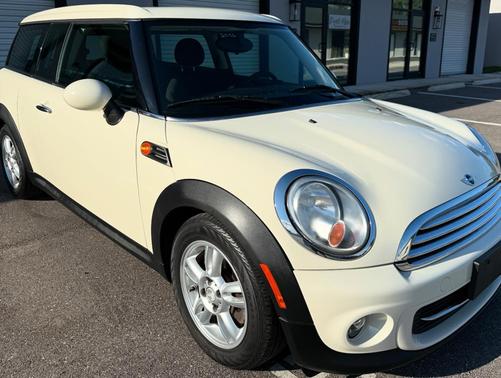 2011 MINI Cooper Clubman Base