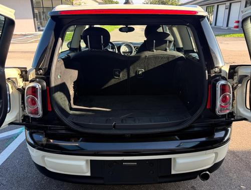 2011 MINI Cooper Clubman Base
