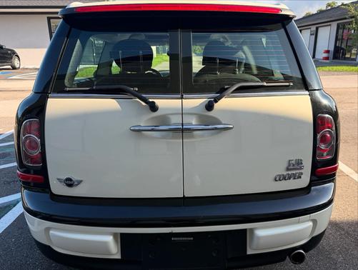 2011 MINI Cooper Clubman Base