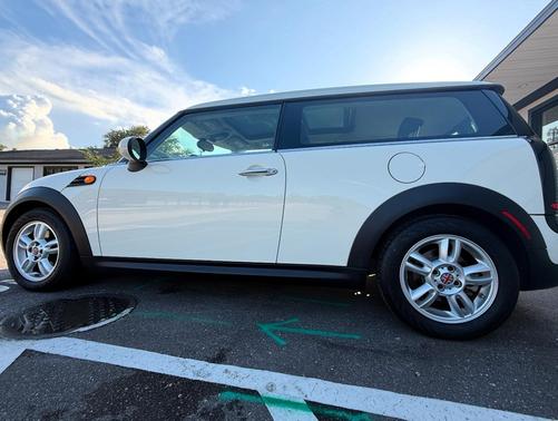 2011 MINI Cooper Clubman Base