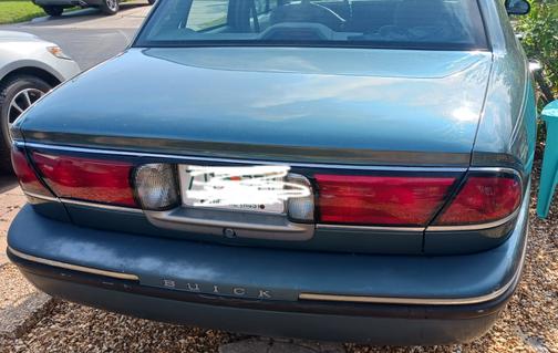 Photo 2 of 13 of 1997 Buick LeSabre Custom