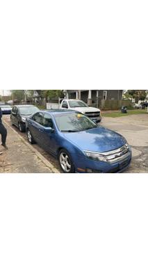 Blue 2010 Ford Fusion SE