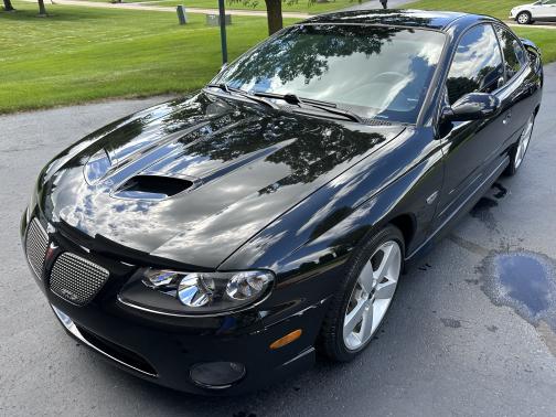 2006 Pontiac GTO Base