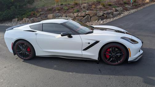 White 2015 Chevrolet Corvette Stingray Z51