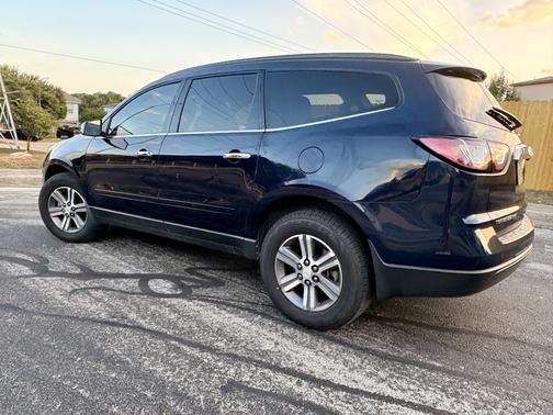 Blue 2017 Chevrolet Traverse 2LT