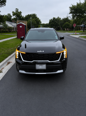Black 2025 Kia Sorento LX