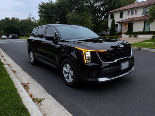 Black 2025 Kia Sorento LX