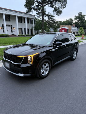 Black 2025 Kia Sorento LX