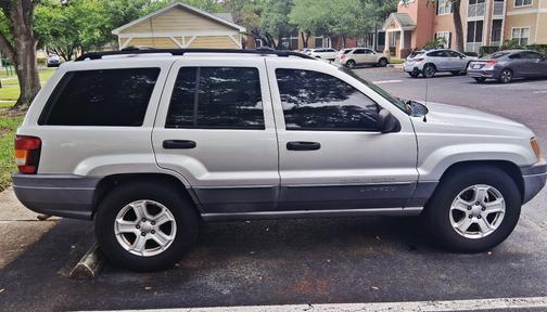 2004 Jeep Grand Cherokee Laredo