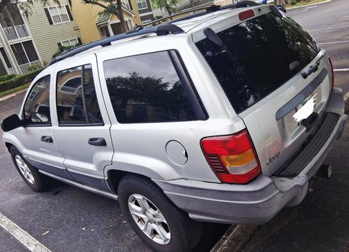 2004 Jeep Grand Cherokee Laredo