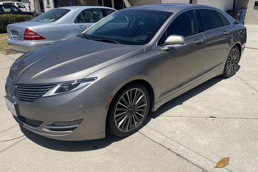 2016 Lincoln MKZ Hybrid Base