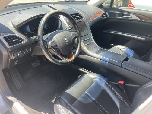 2016 Lincoln MKZ Hybrid Base