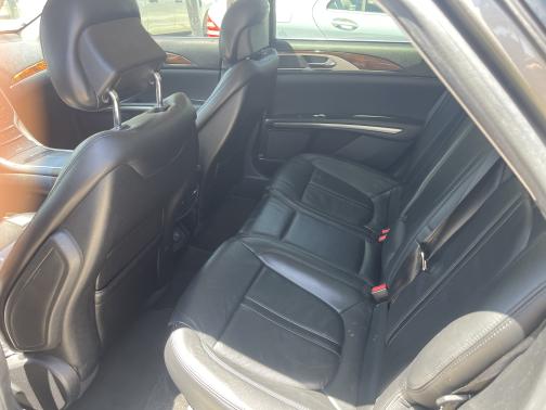 2016 Lincoln MKZ Hybrid Base