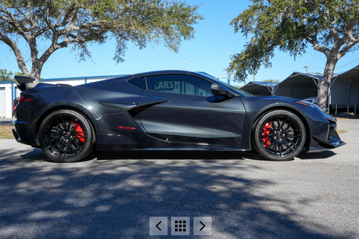 Gray 2024 Chevrolet Corvette Z06 w/3LZ
