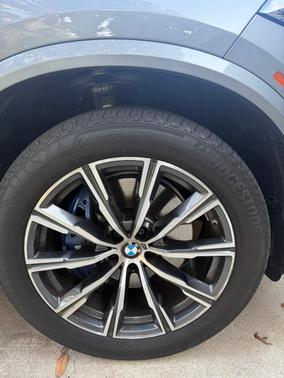 Gray 2024 BMW X5 xDrive40i