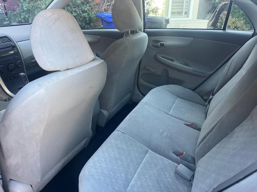 Black 2009 Toyota Corolla Base