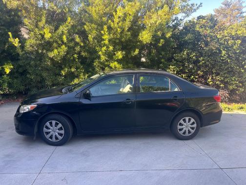 Black 2009 Toyota Corolla Base