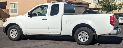 White 2019 Nissan Frontier S