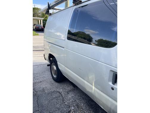 1998 Ford E250 Base
