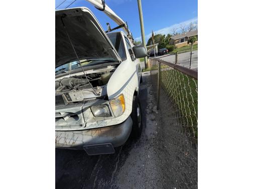 1998 Ford E250 Base