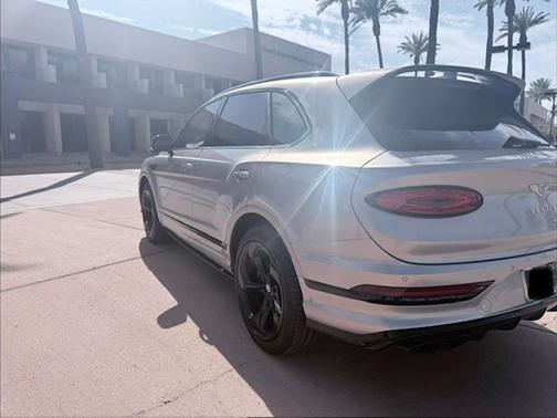 2023 Bentley Bentayga S