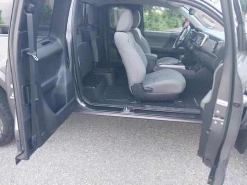 Gray 2019 Toyota Tacoma SR