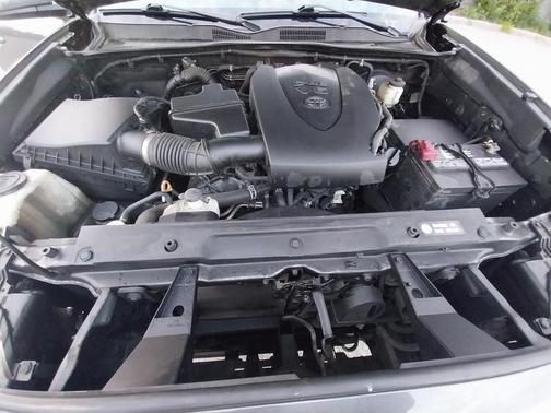 Gray 2019 Toyota Tacoma SR