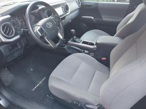 Gray 2019 Toyota Tacoma SR