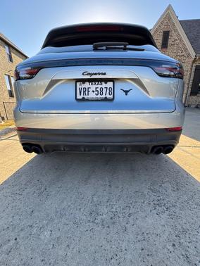 2022 Porsche Cayenne Cayenne E-Hybrid Platinum Edition