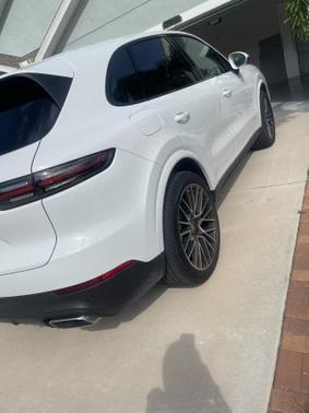 2023 Porsche Cayenne AWD