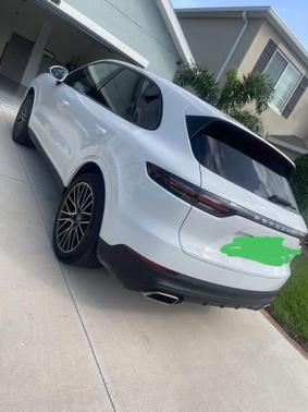 2023 Porsche Cayenne AWD