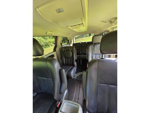 2012 Chrysler Town & Country Touring