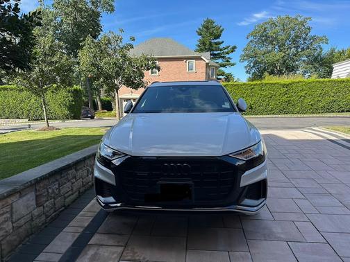 White 2023 Audi Q8 55 Premium Plus