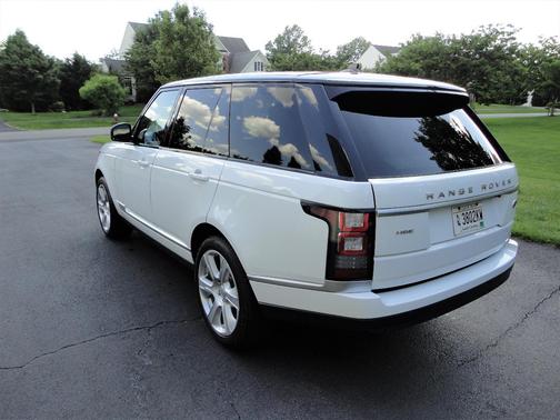 White 2016 Land Rover Range Rover 3.0L Supercharged HSE