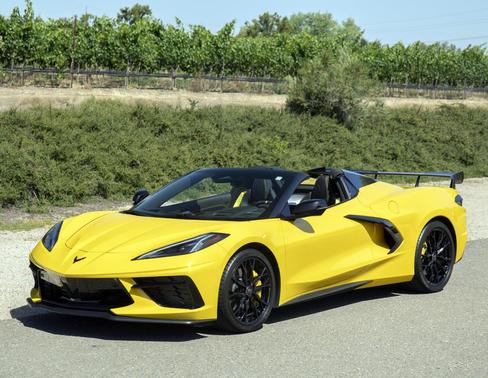 Yellow 2025 Chevrolet Corvette Stingray w/3LT