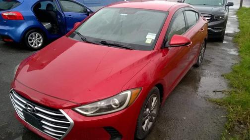 Red 2017 Hyundai ELANTRA SE
