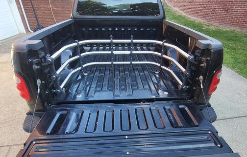 Black 2002 Ford F-150 XLT SuperCrew