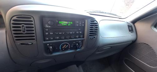Black 2002 Ford F-150 XLT SuperCrew