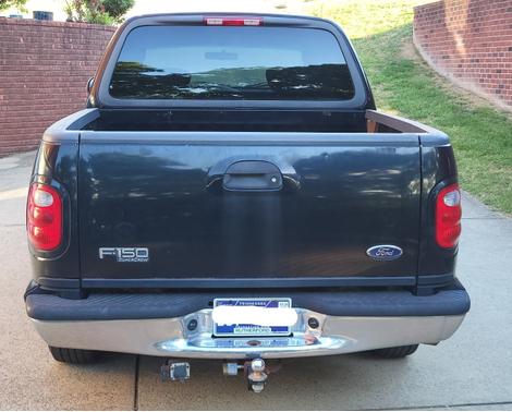 Black 2002 Ford F-150 XLT SuperCrew
