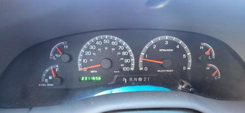 Black 2002 Ford F-150 XLT SuperCrew