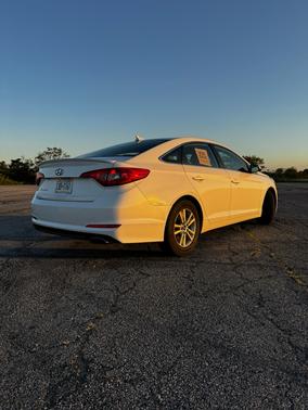 2017 Hyundai SONATA Base