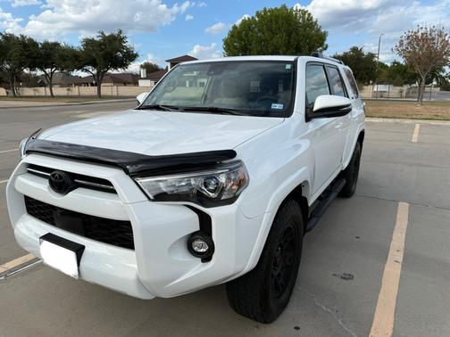 White 2023 Toyota 4Runner SR5 Premium