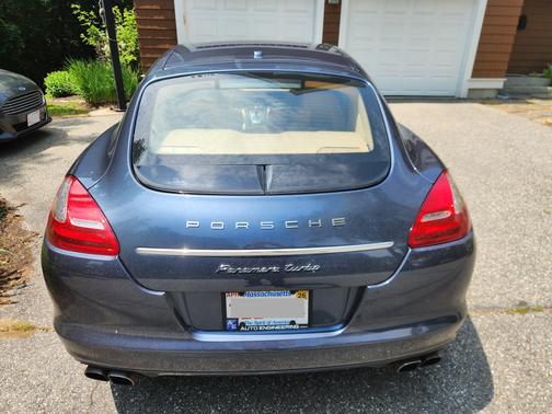 2012 Porsche Panamera Turbo