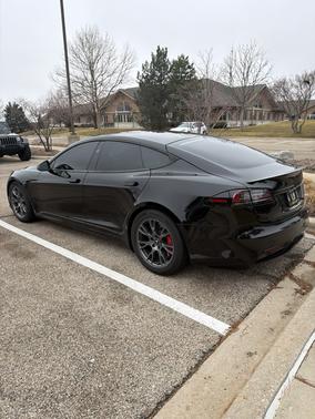 2023 Tesla Model S Plaid